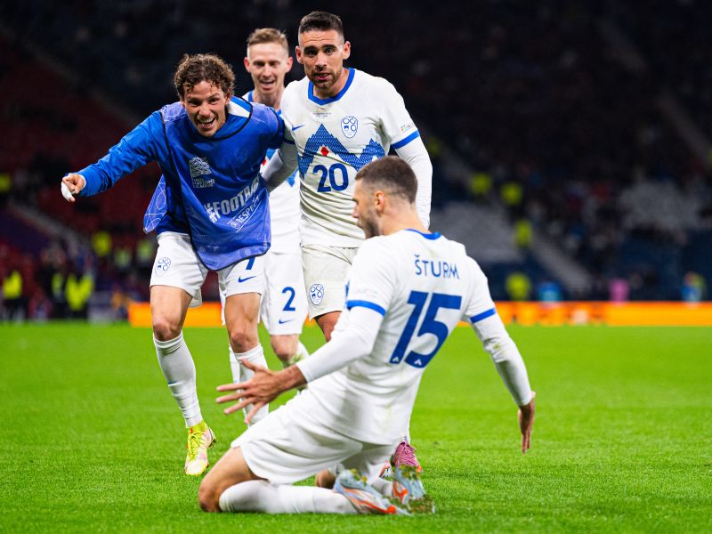 Slovenija izjemno premagala Škotsko - Messi ni edini, ki zmore na torek