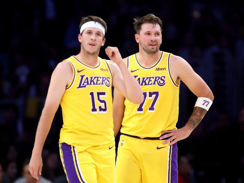 Luka Magic je že na delu: Dončić tako šokiral z neverjetnimi koši