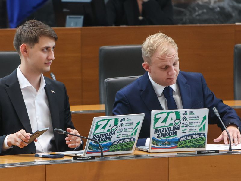 Tudi uradno: Za Miklavža na referendum vseh referendumov