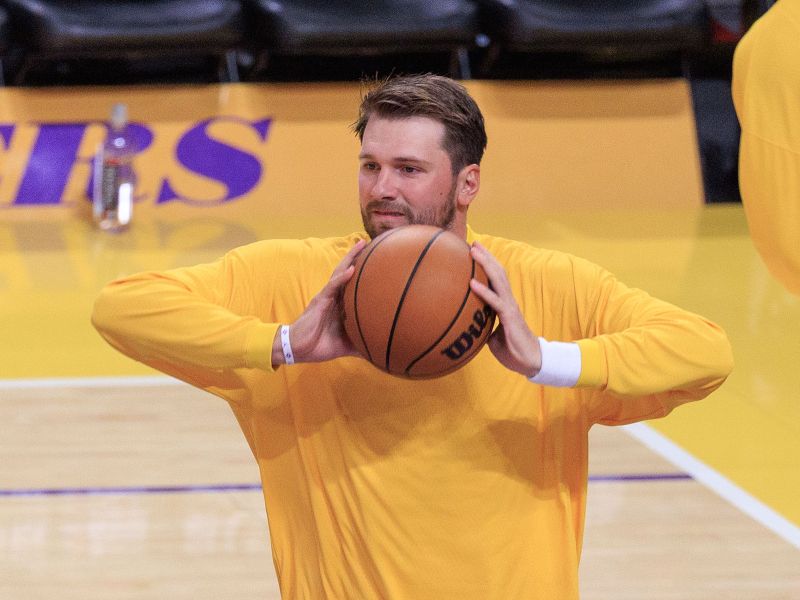 Dončić takole z vročo Američanko, sledilo opozorilo: Luka, mož gleda