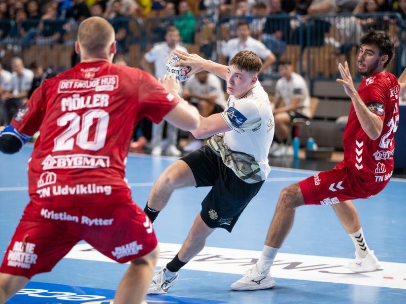 Spektakel v Zlatorogu (bo) z napako - Zagrebu uspel podvig, Celju ne