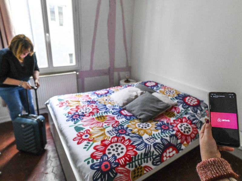 Airbnb uvaja nova pravila: gostom ne bo več treba opravljati teh opravil
