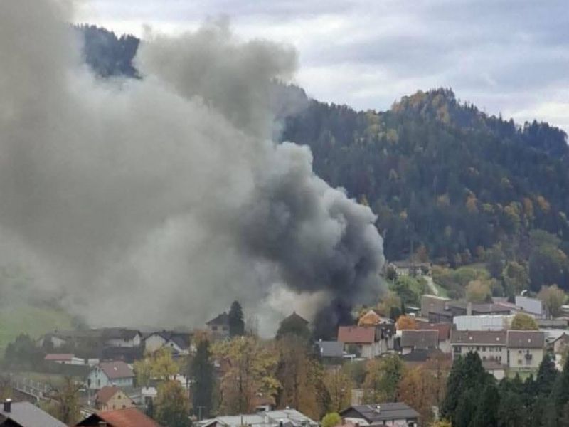 Veliko dela za gasilce, po požaru na Pernicah zagorelo že v Vuzenici
