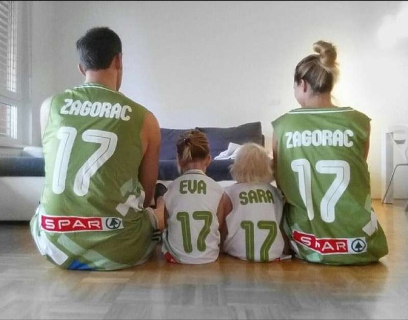 Saša Zagorac ima z ženo Marušo dve hčerkici, Evo in Saro.