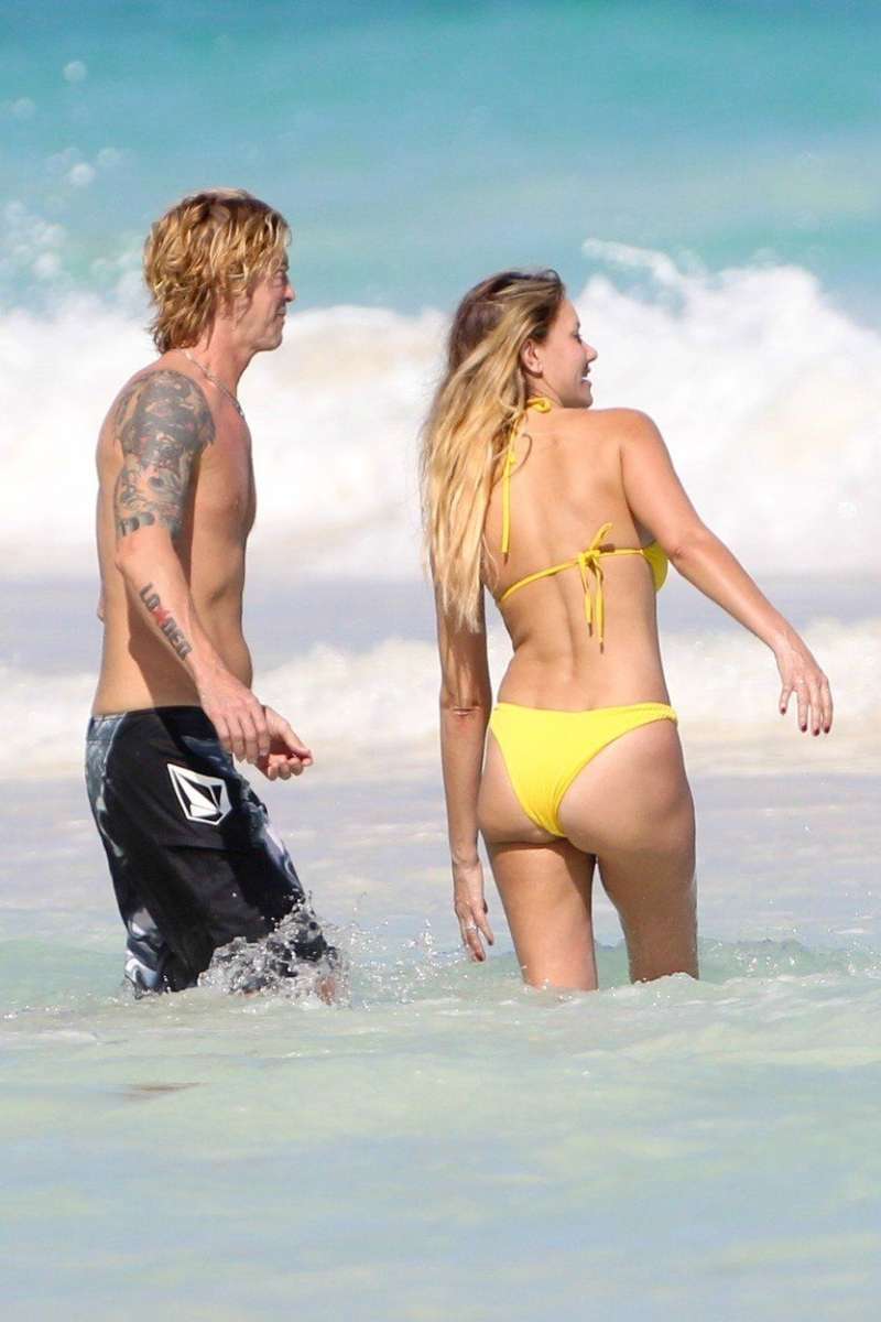 Duff McKagan in njegova seksi žena