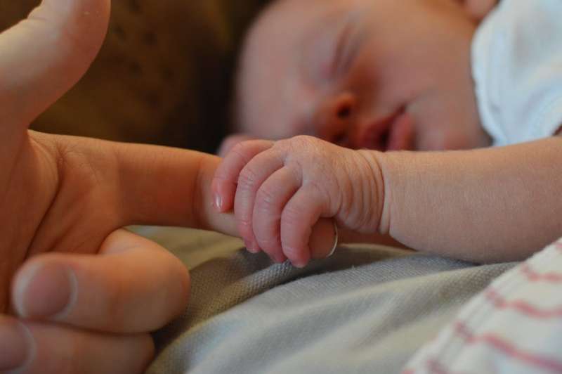 Okužbe dihal so pri dojenčkih zelo pogoste.
