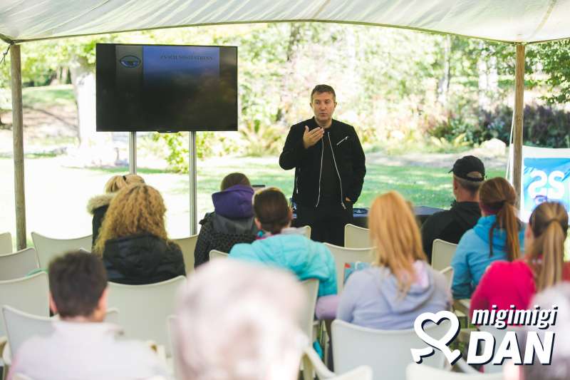 Vrhunski športni psiholog, dr. Matej Tušak, ki je obenem tudi Migimigi ambasador, je za obiskovalce pripravil predavanje o stresu.