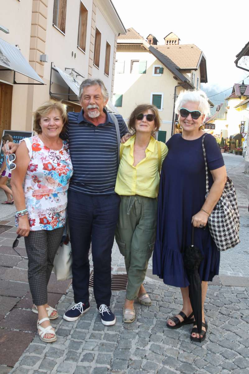 Prišla je tudi skoraj celotna zasedba predstave Starci Jožica Hribar, Jože Drabik, Majda Lekše in Vesna Škreblin