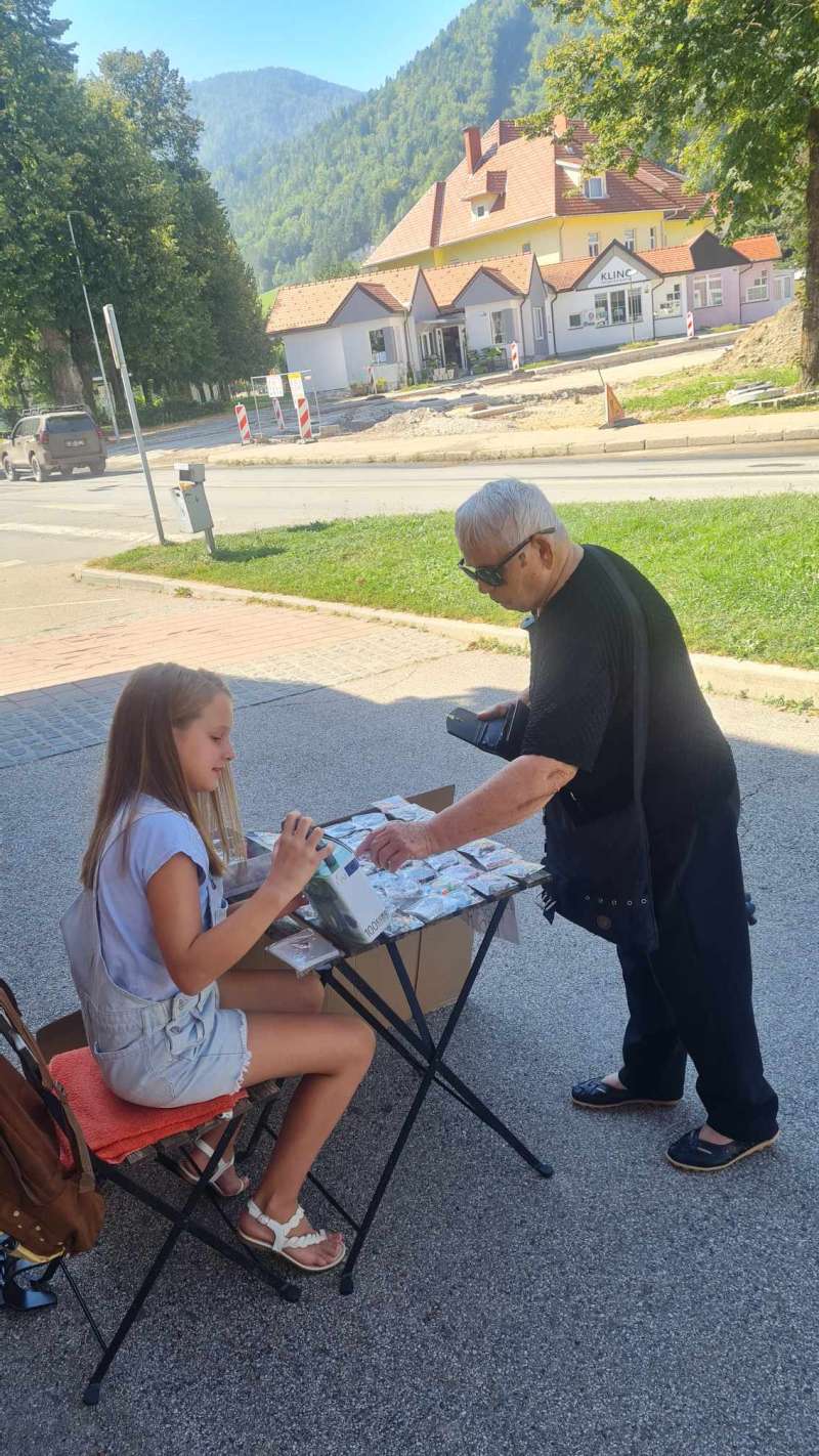 Utrinki Najine dobrodelne akcije