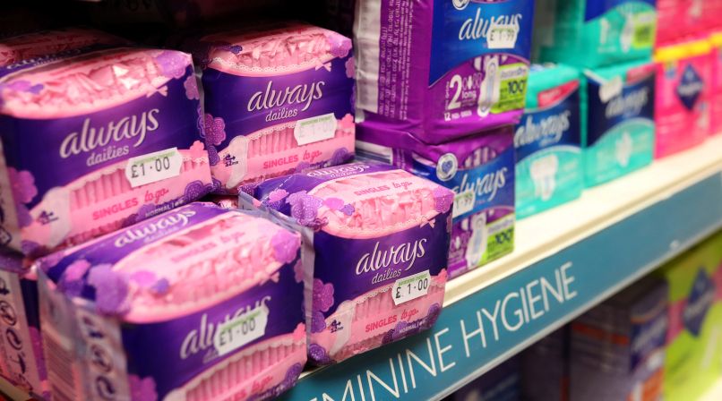 Slovenke do cenejših higienskih vložkov in tamponov ?