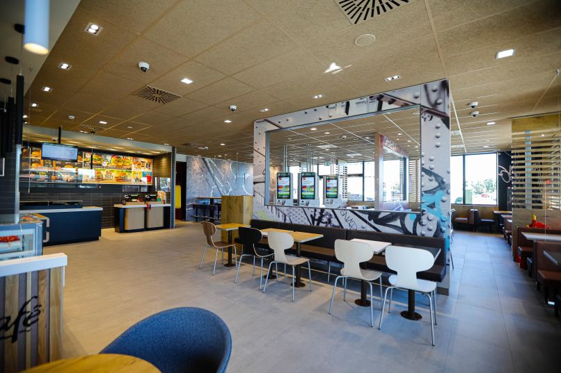 McDonalds_Murska Sobota_notranjost