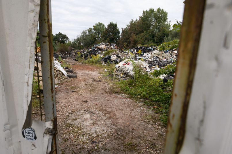 cesta-dveh-cesarjev, odlagaliče, avtoodpad