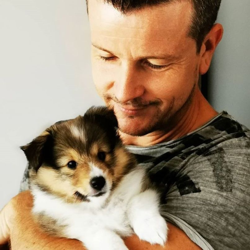 Boštjan Romih o svoji novi ljubezni, s katero preživlja sobotne dopoldneve - psička Qi (Či). 