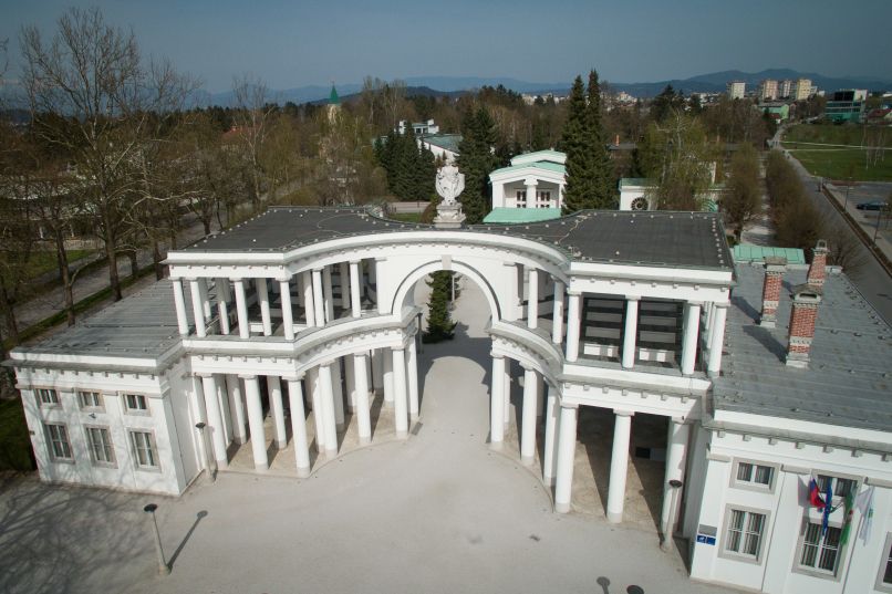 žale