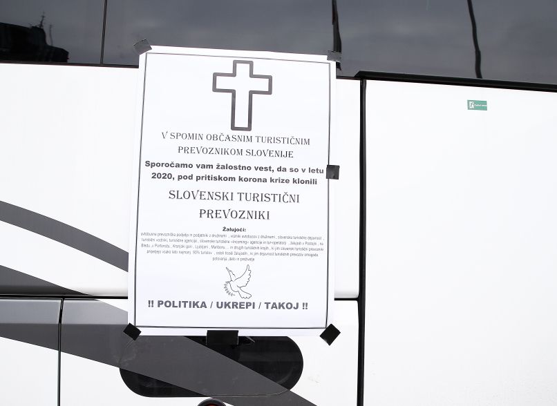 turistični-prevozniki, avtobus, kombi, protest-18.-12