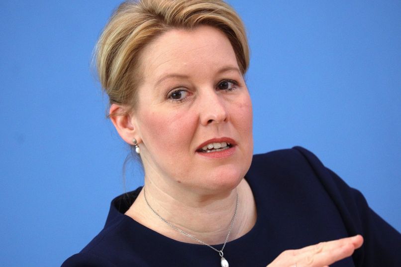 Nemška ministrica za družino Franziska Giffey, ki je tudi odstopila.