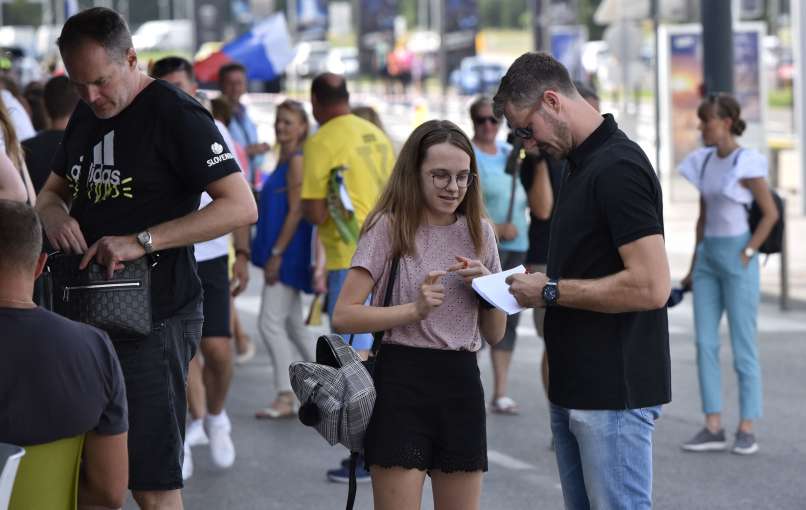 sprejem-košarkarske-reprezentance-na-brniku