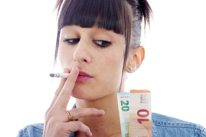 cigarete, ženske, denar