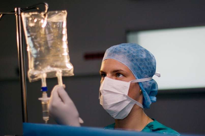 Ein falscher deutscher Anästhesist tötete drei Patienten und verletzte mehr als zehn schwer