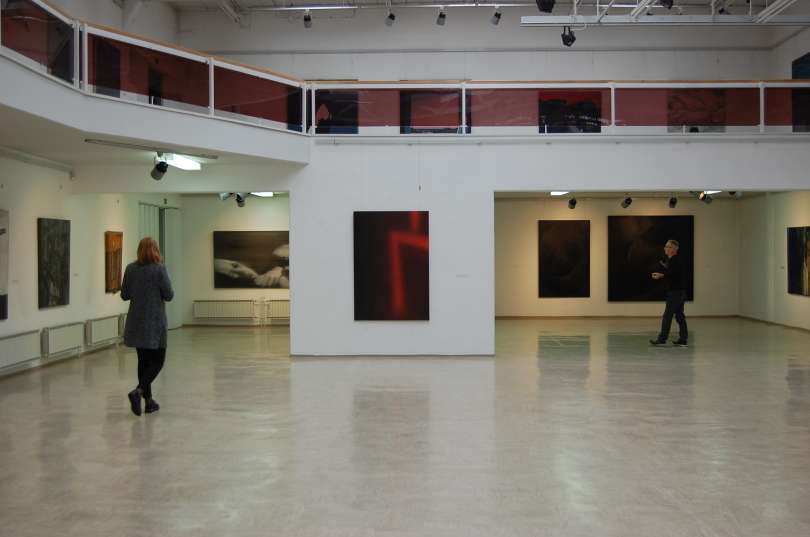 galerija-murska-sobota, oktober2019, robert-inhof, osamljenosti, razstava-osebnih-predmetov