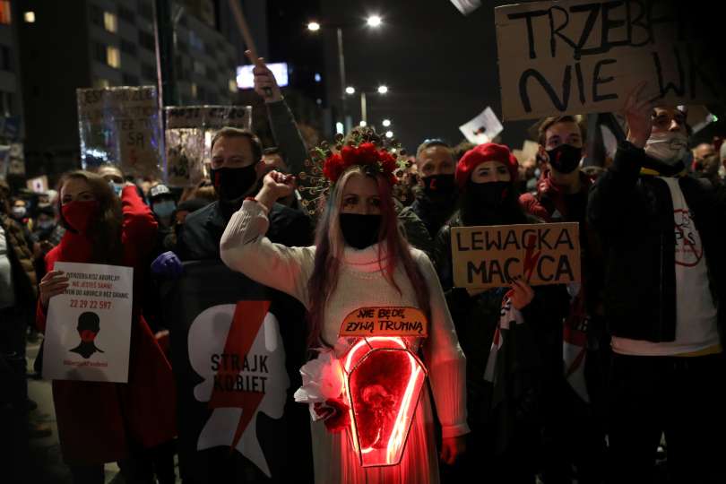 poljska, splav, protesti