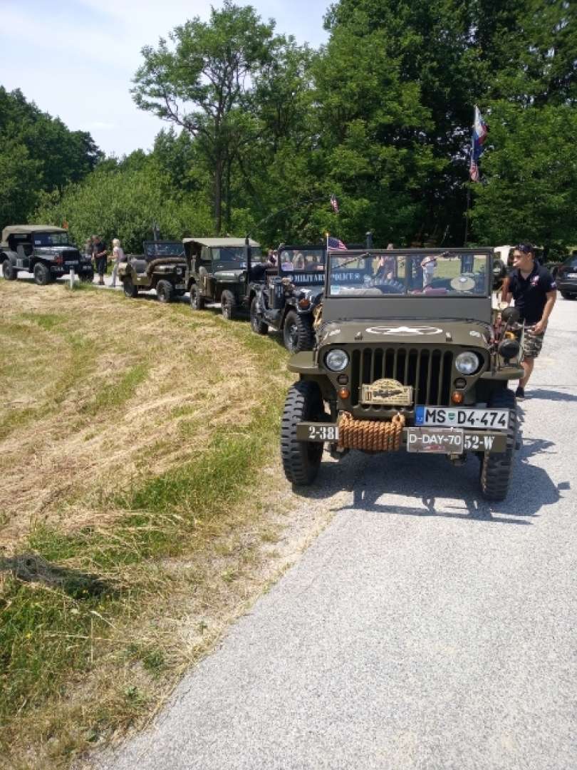 starodobna-vojaška-vozila, panoramska-vožnja, jeep-klub-veteran-murska-sobota