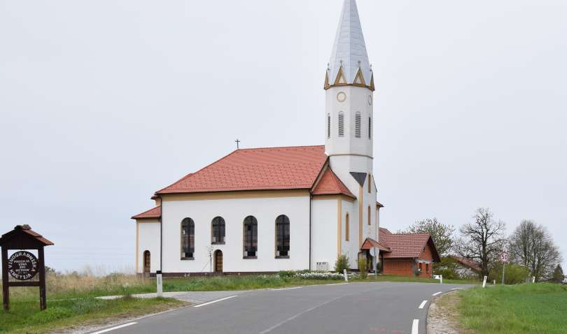 cerkev, selo