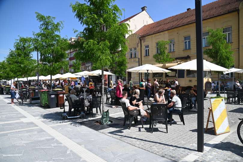 sočna-vilica, slovenska-ulica
