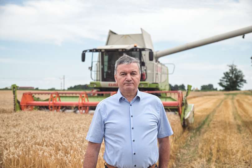žetev-2023, pšenica, pšenice, kombajn, traktor, kmetijstvo, njiva, polje, panvita, branko-virag