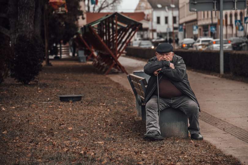 V Pomurju bo uporabnikov storitev, ki bodo sodile v okvir novega sistema dolgotrajne oskrbe, okoli pet tisoč. Kdo bo pomoči potrebnim zagotavljal storitve?