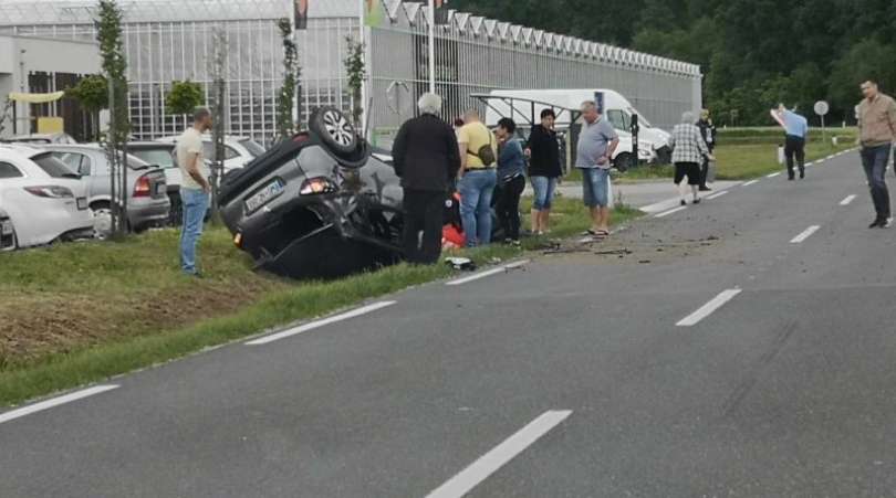 Prometna nesreča v Renkovcih.