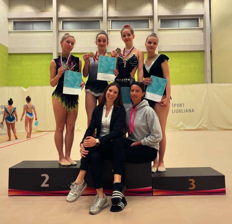 V Društvu za ritmično gimnastiko Murska Sobota imajo državno prvakinjo, državno podprvakinjo in še tretje mesto.