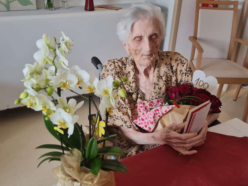 Jelena Šutkovič je praznovala okrogli 100. rojstni dan.