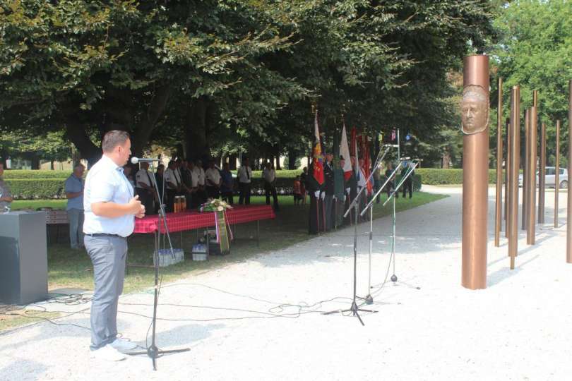 občina-beltinci, položitev-venca