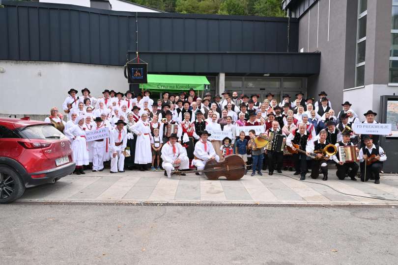 folklorno-društvo-prekmurje-lendava, na-gaudi-se-dobimo, črna-na-koroškem