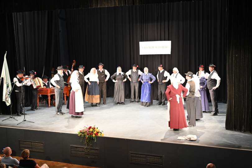 folklorno-društvo-prekmurje-lendava, na-gaudi-se-dobimo, črna-na-koroškem