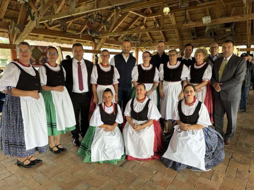 V kraju Felsőrajk je že dvanajstič potekala tradicionalna mednarodna območna razstava in sejem ter kulturno in gastronomsko tekmovanje.