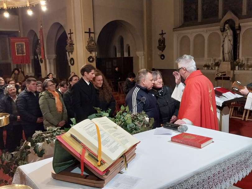 Na valentinovo je v Murski Soboti potekala posebna maša za zakonce, zaročence in zaljubljene iz celotne soboške škofije.