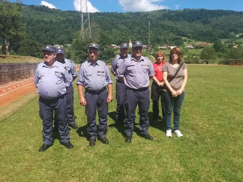 FOTO: Izbirno gasilsko tekmovanje za člane in članice na Štrekljevcu