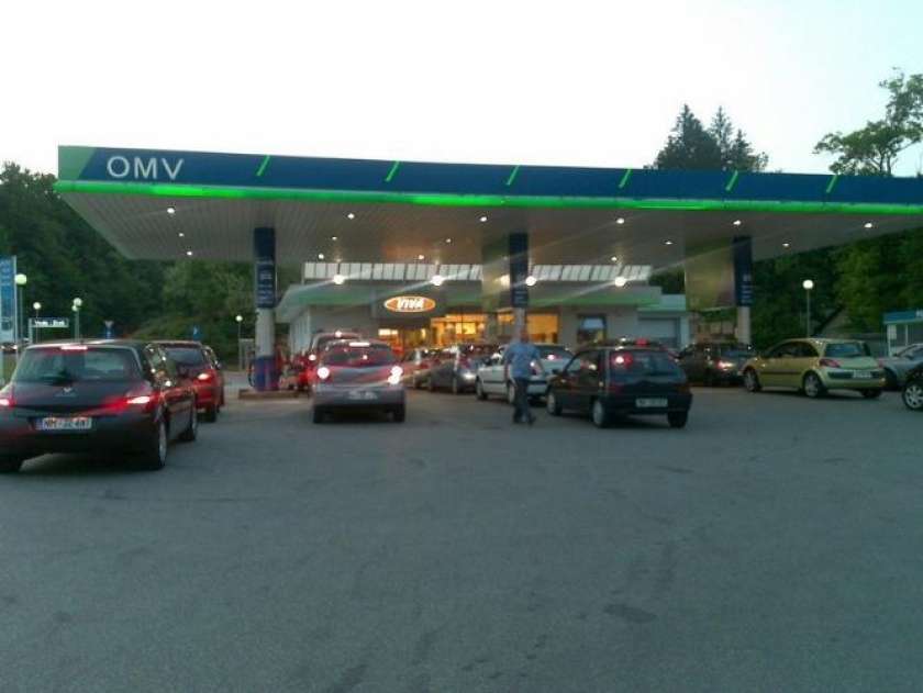 AVDIO: Krka ob enih - Rop bencinskega servisa v Novem mestu