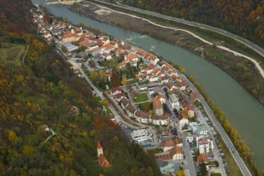 Občina sofinancira obnove v mestnem jedru Krško in trgu Brestanica