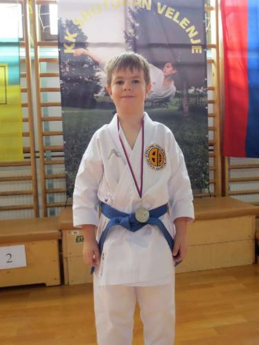FOTO: Mali karateist do bronastega odličja