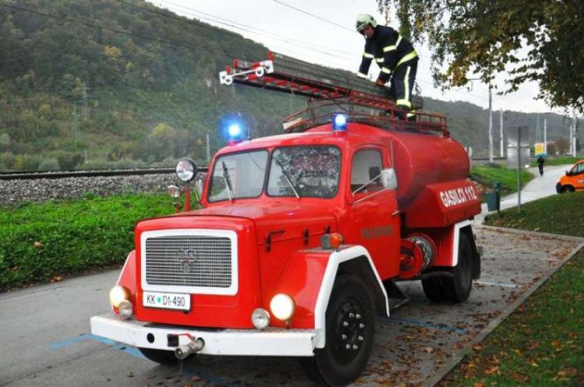 FOTO: Zaščitno-reševalna vaja v Sevnici