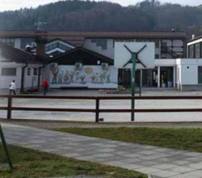 Pahor na otvoritvi prenovljene šole v Boštanju 