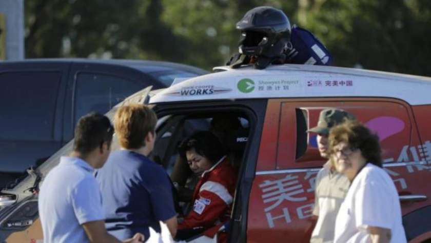 Prva Kitajka na reliju Dakar na prologu povzročila nesrečo