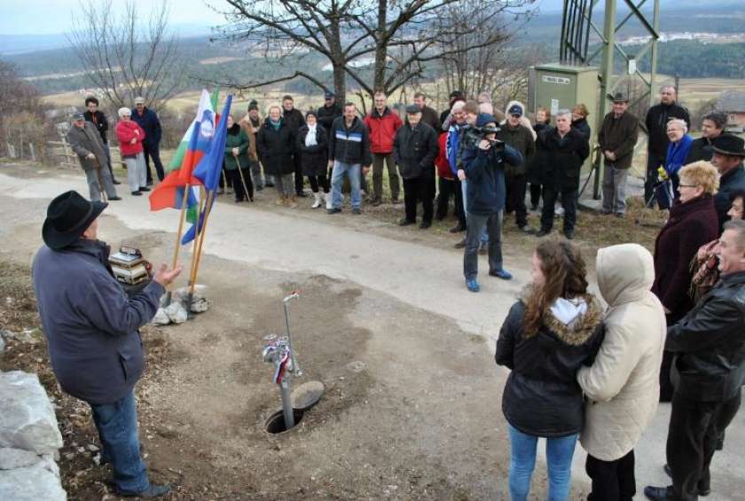 FOTO: Slovesno odprli dodatni višinski vodovod Doblička Gora