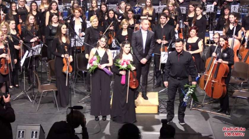 VIDEO&#38;FOTO: Koncert Novomeškega simfoničnega orkestra