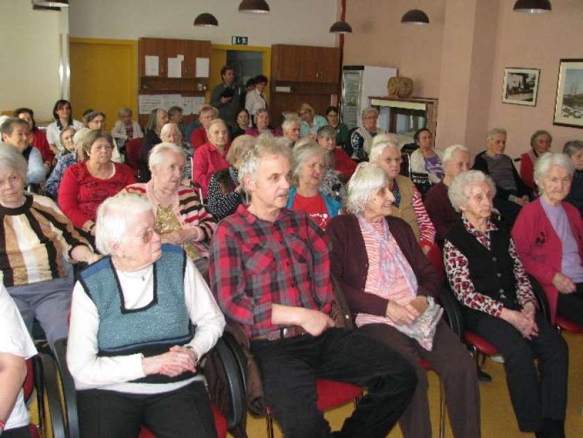 FOTO: Upokojenska gledališka skupina 