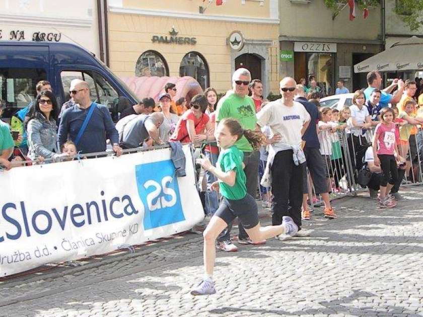 Najmlajši tekli štafeto