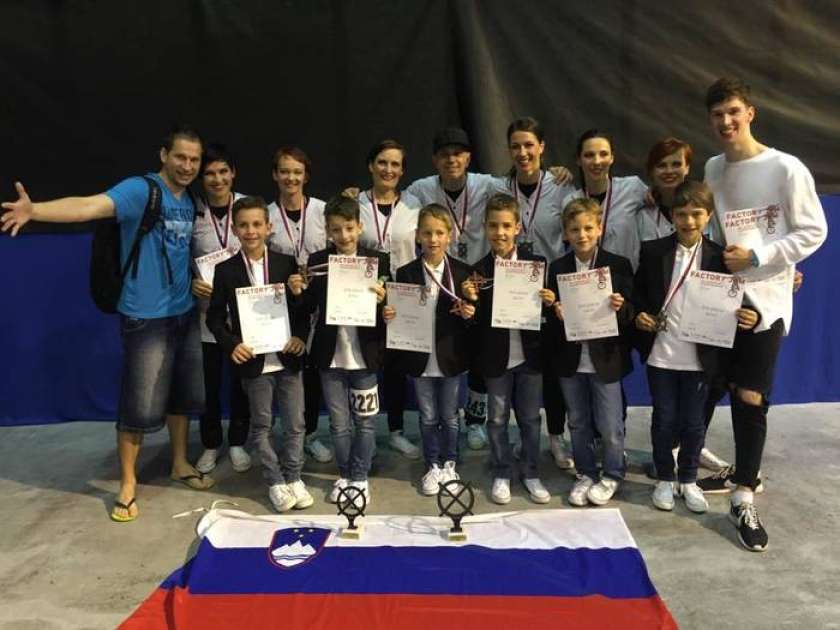 FOTO: Še dve odličji za novomeške plesalce na EP